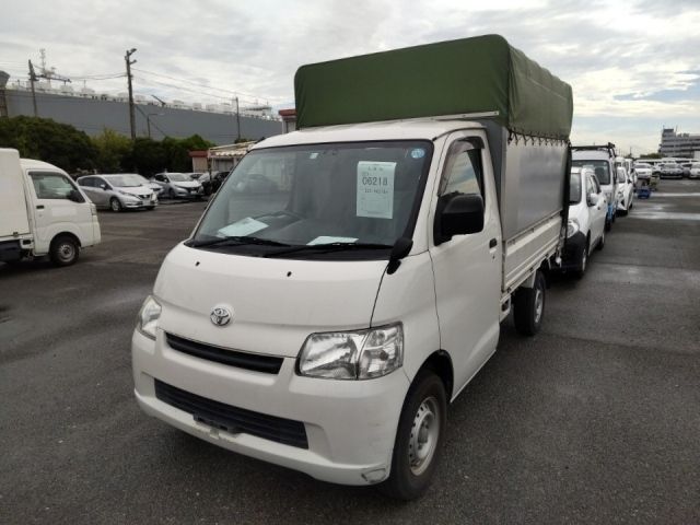 6218 Toyota Town ace truck S402U 2019 г. (LUM Kobe Nyusatsu)